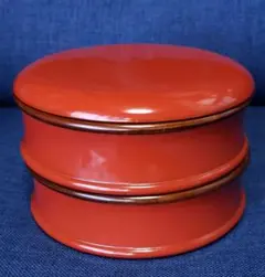 天然木　漆塗り2段　菓子入れ