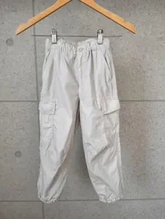 UNIQLO ユニクロ　キッズ　カーゴパンツ　120cmのサムネイル