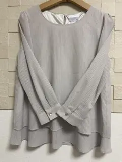 クロスプラス長袖ブラウス ライトグレーストライプ シフォンフリル体型カバー綺麗系