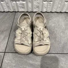 NIKE ココ　ナイキ　ベージュ サンダル AIR MAX エアマックス　22