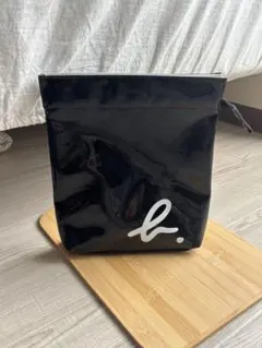 アニエスベー　エナメルポーチ