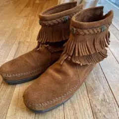 MINNETONKA フリンジブーツ ブラウンのサムネイル