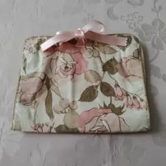 布製花柄ポーチ