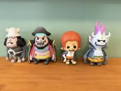 ワンピースフィギュア4体セット（シャンクス/くま/黒ひげ/モリア）