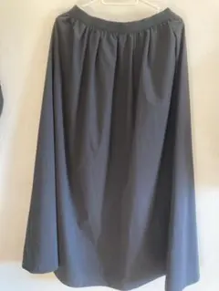 UNIQLO 黒 フレアスカート M