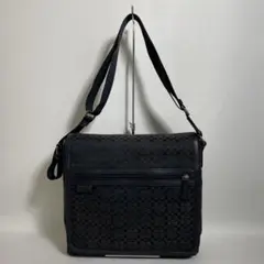 2605-146｜美品｜コーチ ミニシグネチャー メッセンジャーバッグ ブラックのサムネイル