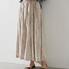 アースミュージック&エコロジー スカート ロング フレアスカート 花柄 ベージュ