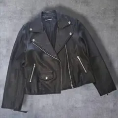 Item thumbnail for item 7e598610-b7bc-4c9e-8ffb-81a98e63bce8