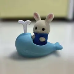 シルバニアファミリー　赤ちゃん海のおともだちシリーズ　みるくウサギ　人形