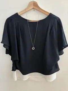 INDIVI 半袖ブラウス ネイビー×ホワイト 38サイズのサムネイル