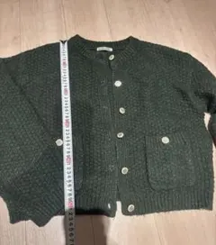 ダークグリーン ニットカーディガン
