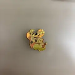 チップ&デール　ピンバッジ　30周年