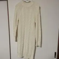 UNIQLO アイボリー ケーブル編み ニットワンピース S