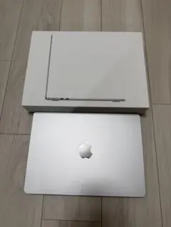Apple MacBook 本体 シルバー m4 美品