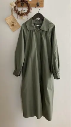 オリーブグリーン ロングトレンチコート