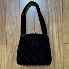 Chanel 黒 ベルベット キルティング ハンドバッグ