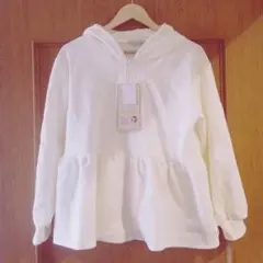 新品　しまむら　ペプラムパーカーのサムネイル