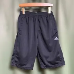 ★激安　美品　アディダス　ブラック　短パン★
