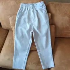 新品未使用)テーパードパンツ！130cm/ストレッチ素材/定価2838円