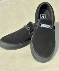 vans ブラック スエード スリッポン メタルバックル付き