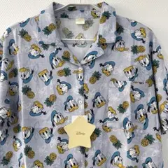 新品 ディズニー ドナルドダック アロハシャツ 総柄　レディースMのサムネイル