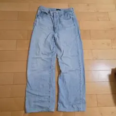 UNIQLO JEANS ライトブルー ストレートデニム25インチ