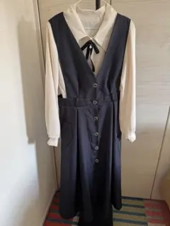 Item thumbnail for item 0b45445f-66bf-4ba6-b8f4-4c8b0fa20a3c