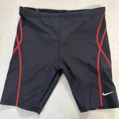 Nike 水着 男の子用 140 黒と赤