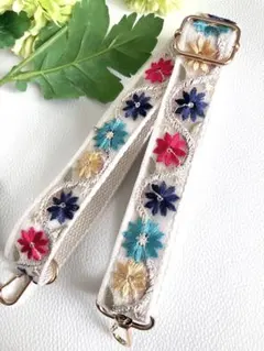 インド刺繍リボンショルダーストラップ　カラフル花柄スマホショルダー