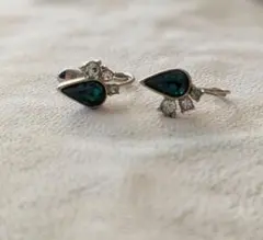 エメラルドグリーン×シャンパンゴールド　イヤリング