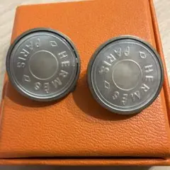 直営店購入⭐︎HERMES エルメス　セリエ イヤリング シルバーカラー　シェルのサムネイル