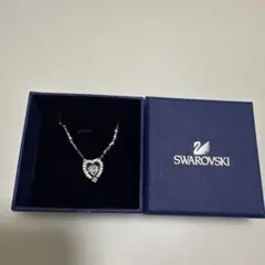 Swarovski ハート型 ネックレス