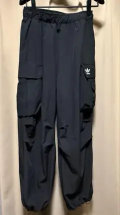 adidas Originals トレフォイル ナイロンカーゴパンツ 黒 S