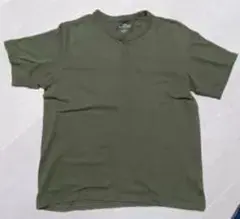 オリーブグリーン クルーネック Tシャツ
