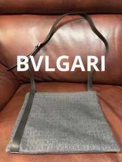 【訳あり格安】BVLGARI ブルガリ ロゴマニア サコッシュ ショルダーバッグのサムネイル