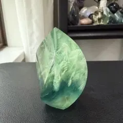 ☆翡翠原石☆糸魚川上質硬玉【小滝・切り出し・77g】 - メルカリ