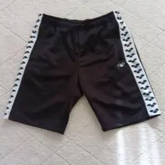 Arena 黒のショートパンツ メンズS