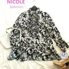 【極美品】NICOLE 花柄　総柄　ゆったりブラウス　フリル付き Мのサムネイル