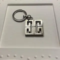 GIVENCHY キーホルダー