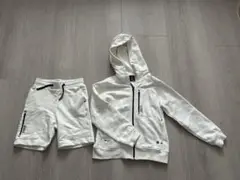 ホワイト フード　ジャージセット 130 ジュニア　キッズ　子供