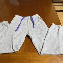 【美品】ユニクロ　スエット生地　グレー　130 男子用