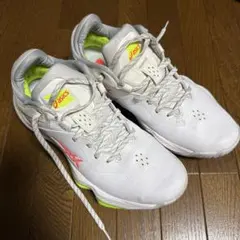 アシックス NOVA SURGE LOW ノヴァサージ
