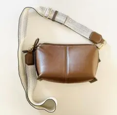ZARA ブラウンショルダーバッグ