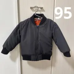 アウター　ブラック