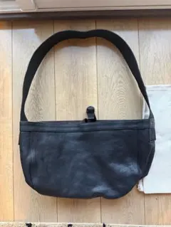 RRL 牛革ニュースボーイバッグ／ショルダーバッグ T.Tのニュースボーイバッグ。 | 1LDK (ワンエルディーケー) 公式