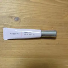 MAQuillAGE DRAMATIC HIGHLIGHTER