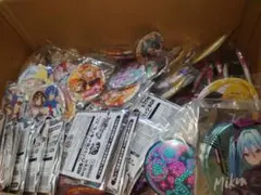 初音ミク　VOCALOID　マジミラ　雪ミク　缶バッジ等