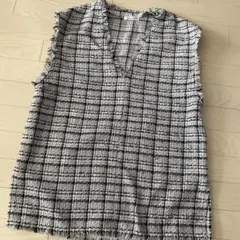 ESSEME Vネックノースリーブベスト　ツイード風　フリンジ　M スーツ
