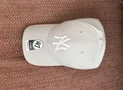47 ベースボールキャップ ホワイト　グレー