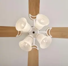 《新品未使用》シーリングファンライト　木目・ホワイトリバーシブル　LED電球付き